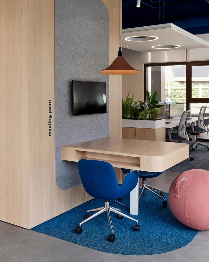 Daisy Task Chair