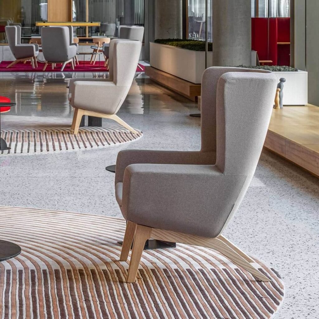 Arca Lounge Wing Chair