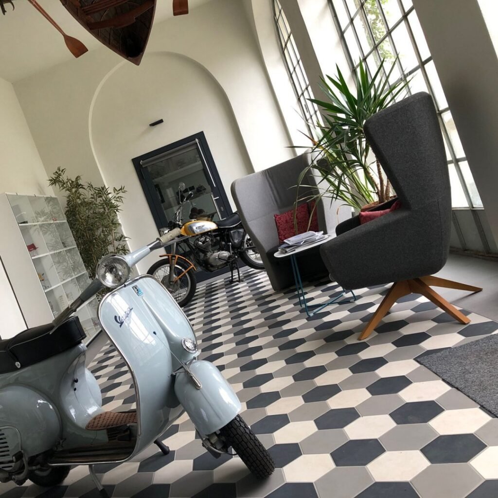 Arca Lounge Wing Chair