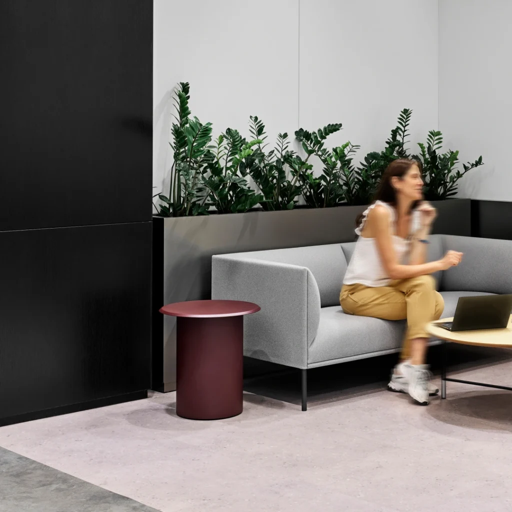 Drage Side Table