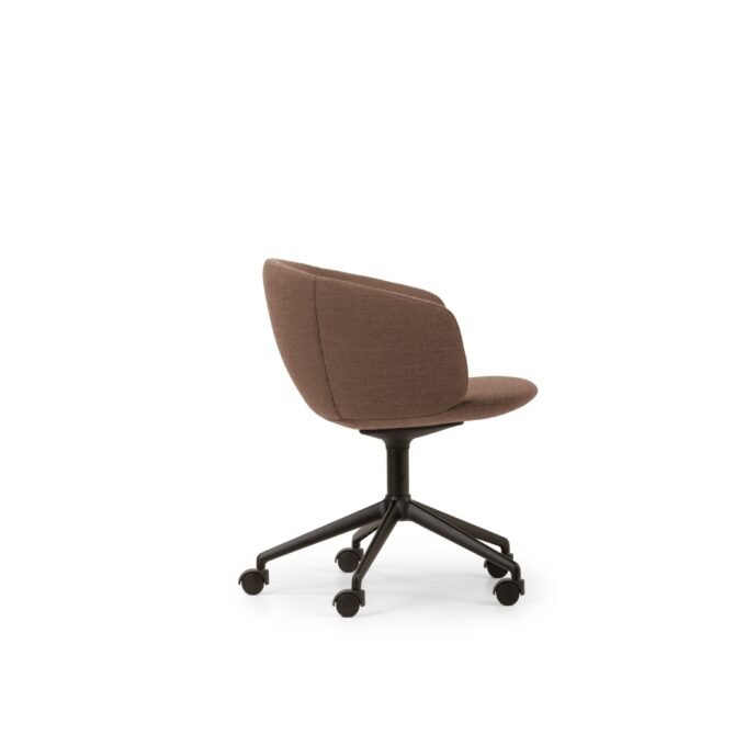 not chair on casters - Image 3