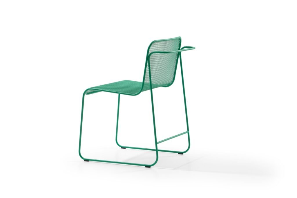 flow out chair - NUANS