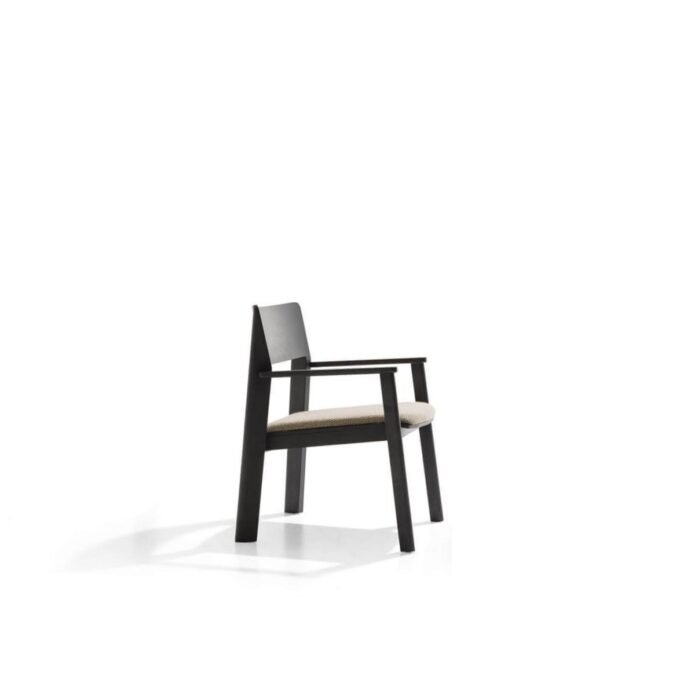 lisa lounge chair