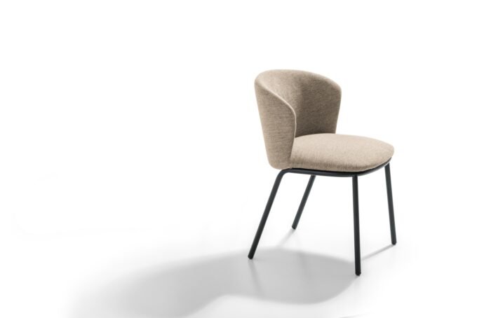 not less chair - Image 3