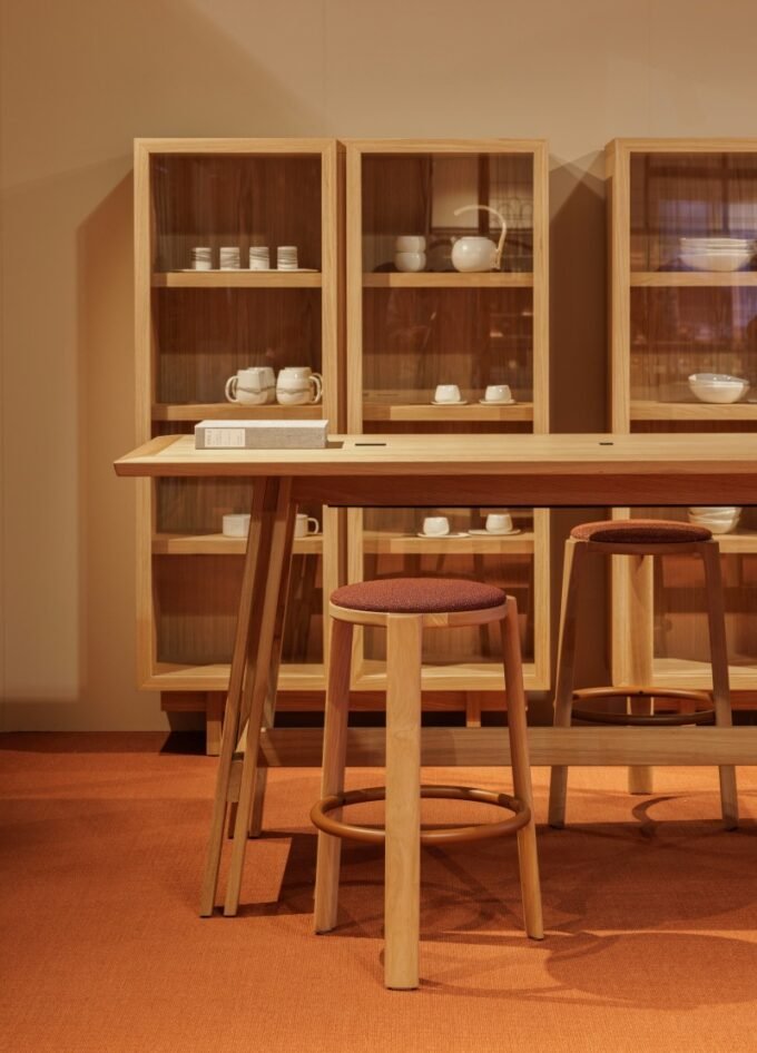 zuel bar height communal table - Image 2