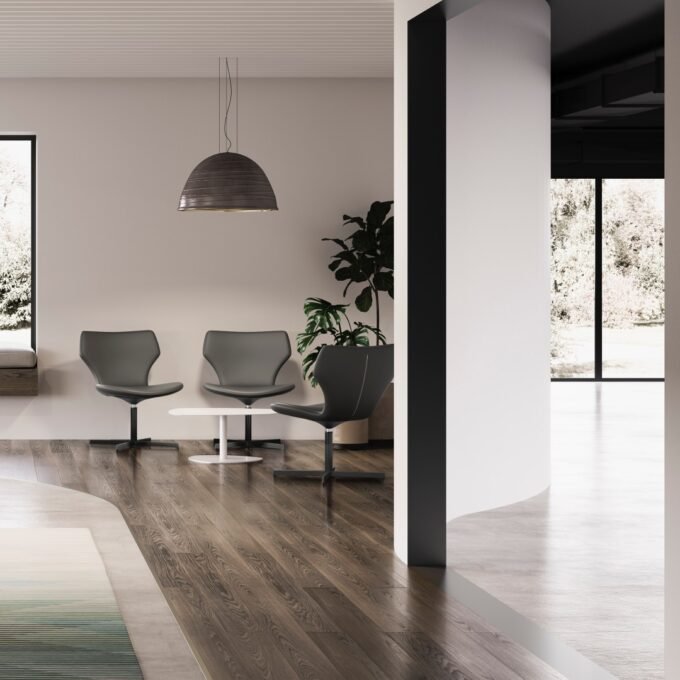 damatra swivel chair - Image 2